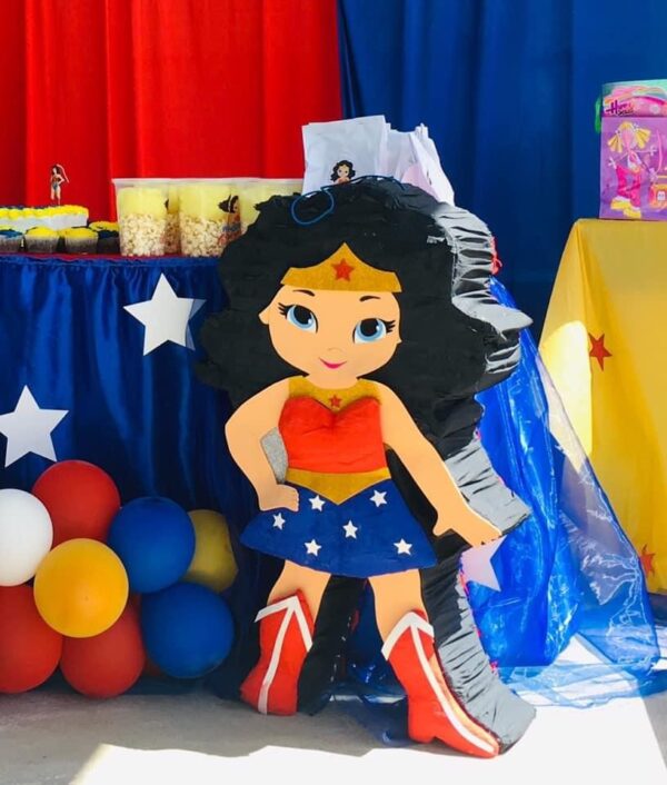 Piñata Mujer Maravilla - Imagen 3